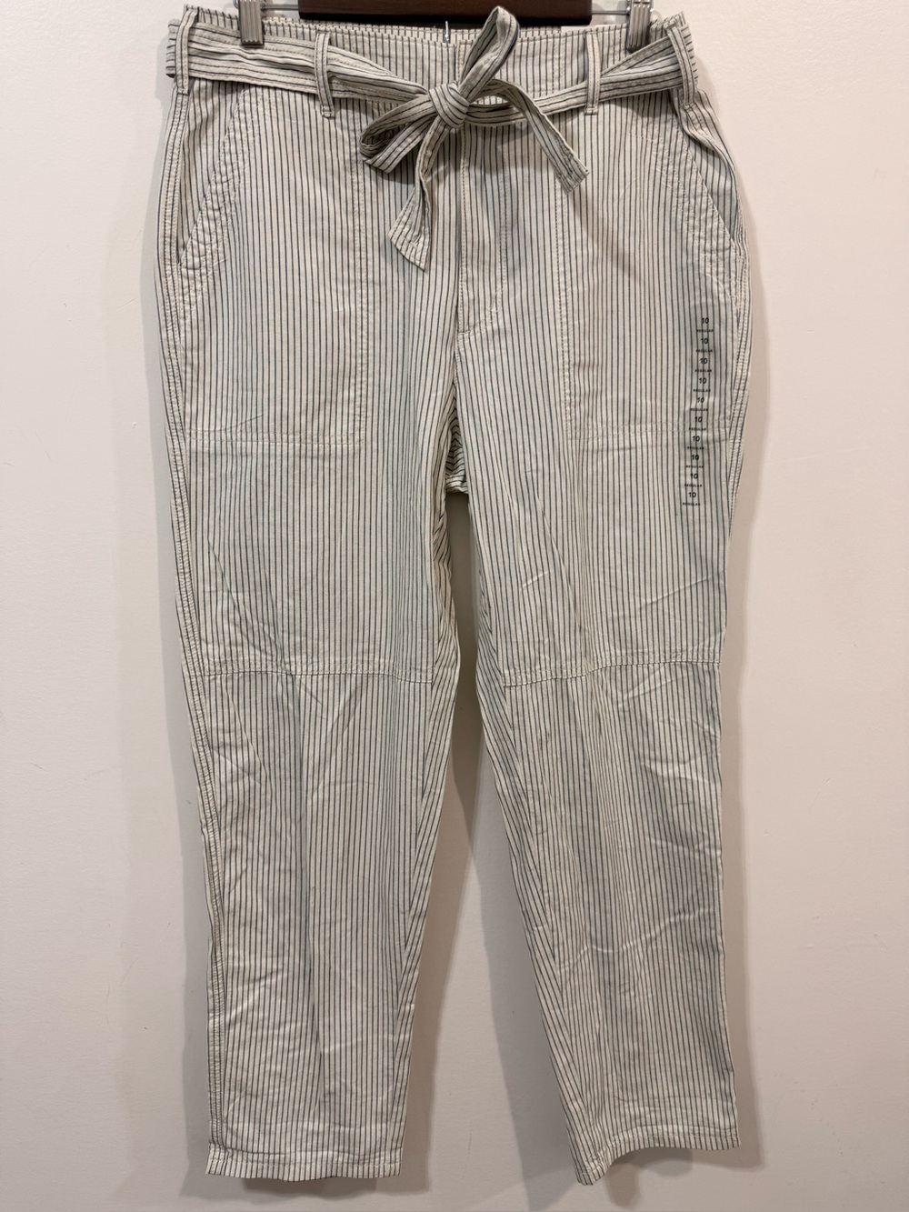 American Eagle Pinstripe Tie-Waist High Rise Taper Cotton Coastal Pants Size 10